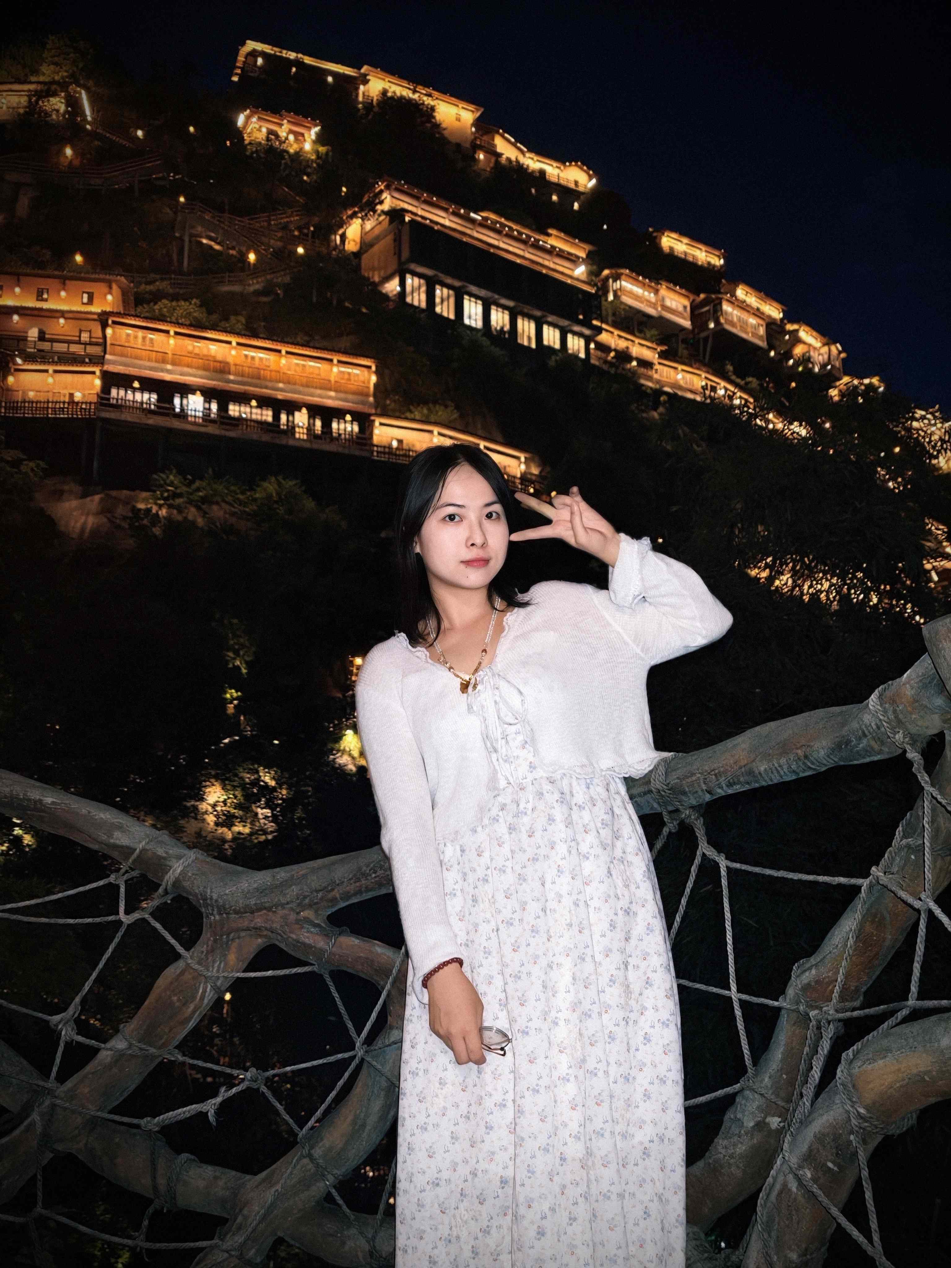 Qing Wen （温晴）